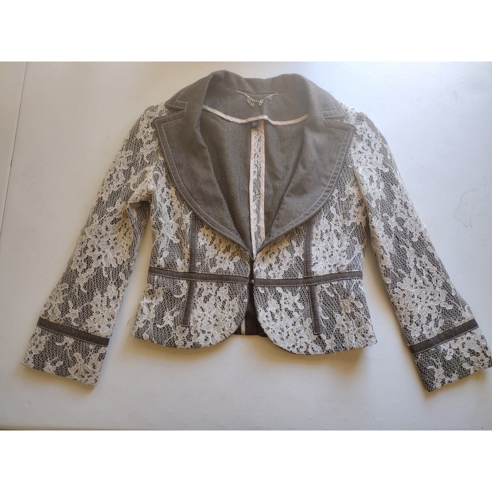 Bebe Grey White Floral Lace Overlay Tailored Blazer Jacket Peaked Lapel Size 4